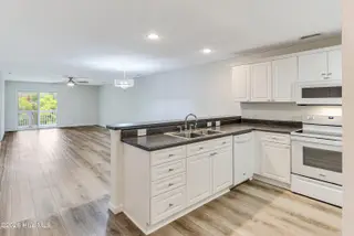 1620 Goley Hewett Road SE Unit 407, Bolivia, NC 28422 — 2-bedroom condo in Winding River Plantation, Bolivia, NC, photo 13 of 73: 1620 Goley Hewett 407-6