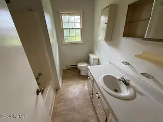 6572 Dogwood Lane, Grifton, NC 28530 — 3-bedroom home, Grifton, NC, photo 10 of 11: IMG_4446