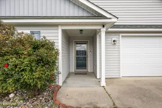 323 Woolard Trail, New Bern, NC 28560 — 3-bedroom home in West Crossroads, New Bern, NC, photo 5 of 41: 41-web-or-mls-DSC_7833