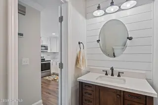 142 NE 14th Street, Oak Island, NC 28465 — 3-bedroom home in Tranquil Harbor, Oak Island, NC, photo 22 of 60: 28-web-or-mls-DSC05999