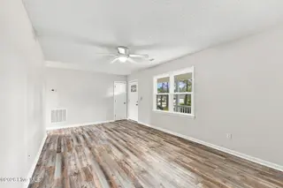 1000 Hedrick Boulevard, Morehead City, NC 28557 – photo 8: 27-web-or-mls-1000 Hedrick Blvd 032-edit