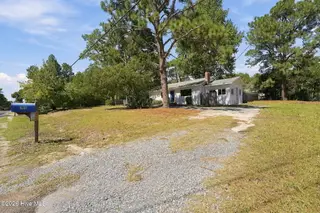 263 Youngs Road, Vass, NC 28394 — 3-bedroom home, Vass, NC, photo 2 of 37: 38-web-or-mls-DSC04810