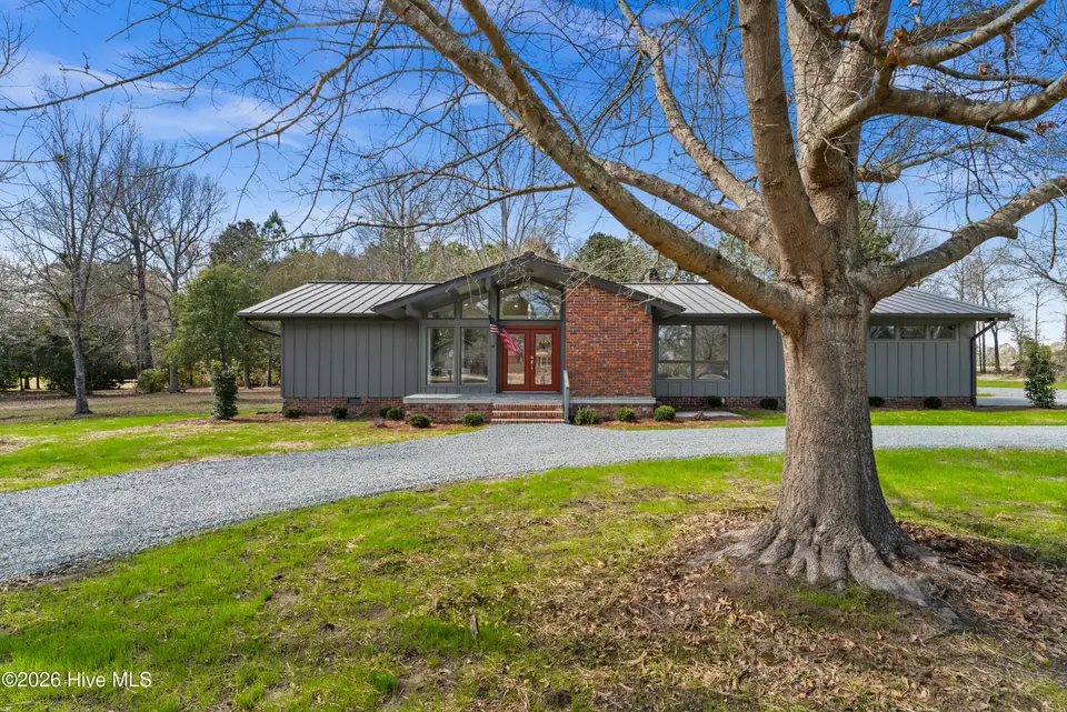 1000 Pine Street, Lake Waccamaw, NC 28450 – photo 1 of 60: Front Door