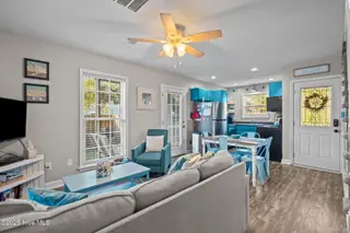 114 NE 50th Street, Oak Island, NC 28465 – photo 8: 43-web-or-mls-DSC04151
