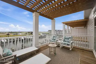 200 Olde Towne Yacht Club Drive 52, Beaufort, NC 28516 – photo 14: 42-web-or-mls-IMG_8443_edit
