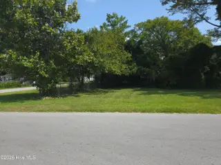 824 Chapman Street, New Bern, NC 28560 – photo 1: 824 Chapman St-Front