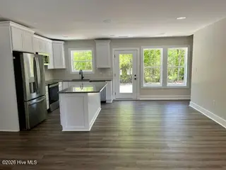 1610 Camellia Drive, Elizabeth City, NC 27909 – photo 11: 1c874a00-cf55-4d8c-8737-71b1165fed6d