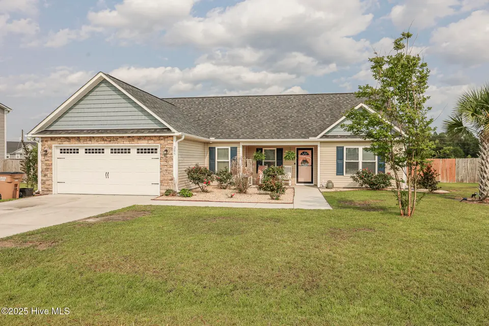 205 Chestwood Drive, Hubert, NC 28539 – photo 1 of 48: Deana-Chestwood 205 -08