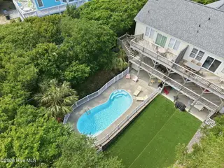 9911 Chrissie Wright Court West, Emerald Isle, NC 28594 – photo 8: 8-web-or-mls-DJI_20260513144207_0411_D