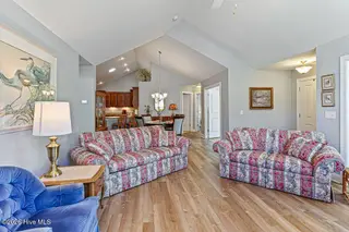 125 W Chelsea Court, Southern Pines, NC 28387 — 3-bedroom condo in Mid South Club, Southern Pines, NC, photo 9 of 45: Living Room