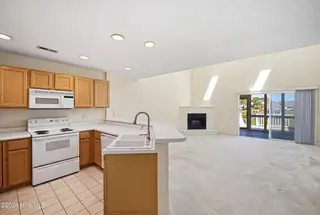 612 Settlers Lane, Kure Beach, NC 28449 – photo 14: 13_612_settlers_ln_012