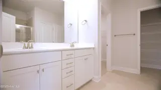 1254 Opaca Drive SE, Bolivia, NC 28422 – photo 17: Owners Bathroom