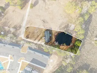 286 Edgewater Drive SW, Shallotte, NC 28470 — 3-bedroom manufactured home, Shallotte, NC, photo 8 of 56: 7-web-or-mls-DJI_20260120144942_0460_D P