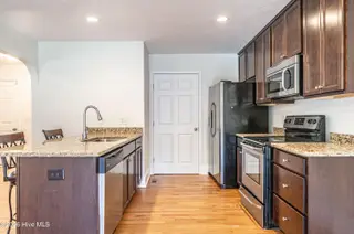 540 W Connecticut Avenue, Southern Pines, NC 28387 – photo 4: DSC01707