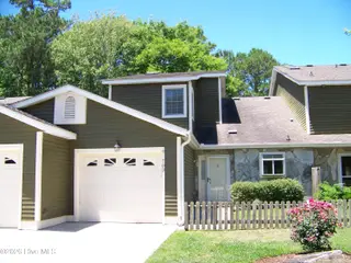 703 Cedarwood Village, Morehead City, NC 28557 – photo 1: 070