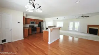 120 Hilda Drive, New Bern, NC 28562 – photo 6: Open Living Area