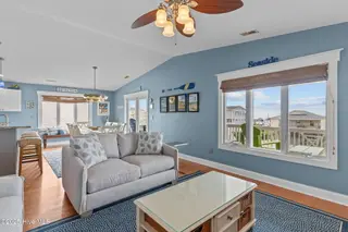 1404 E Dolphin Drive, Oak Island, NC 28465 – photo 12: 11-web-or-mls-BTS04995
