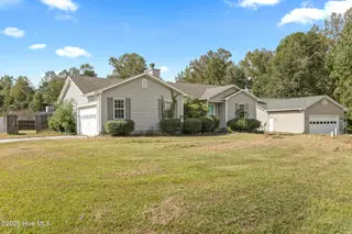 100 Jacob Court, Jacksonville, NC 28540 — 3-bedroom home in Pine Forest Acres, Jacksonville, NC, photo 2 of 22
