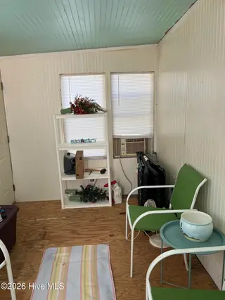 112 Pettiford Road, Peletier, NC 28584 — 3-bedroom manufactured home in Pettiford Point, Peletier, NC, photo 19 of 19: IMG_3885