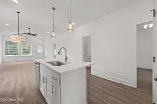 514 Church Street, Wilmington, NC 28401 – photo 9: 27-web-or-mls-IMG_6481