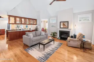 2790 Creek Bridge Court, Southport, NC 28461 — 3-bedroom home in St James, Southport, NC, photo 8 of 72: Soaring Ceilings | Glistening Hardwoods