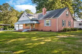 821 Oakland Avenue, Rocky Mount, NC 27804 – photo 3: 006-821OaklandAvenue-RockyMount-NC-27804