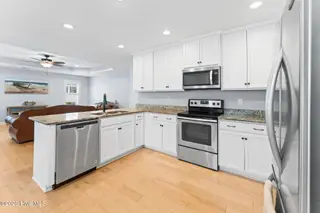 118 NW 11th Street, Oak Island, NC 28465 – photo 18: shniderproductions.com-7