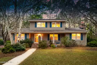 200 Fox Haven Drive, Greenville, NC 27858 — 4-bedroom home in Oakhurst, Greenville, NC, photo 1 of 47: foxhaven_main