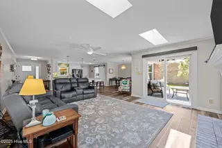 1105 Caracara Drive, New Bern, NC 28560 – photo 15: Living Room