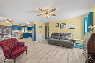 214 NE 50th Street, Oak Island, NC 28465 – photo 16: 15-web-or-mls-IMG_5498