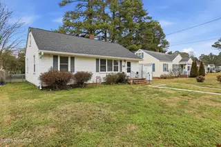1205 Raleigh Street, Elizabeth City, NC 27909 – photo 1: 2__39a6108