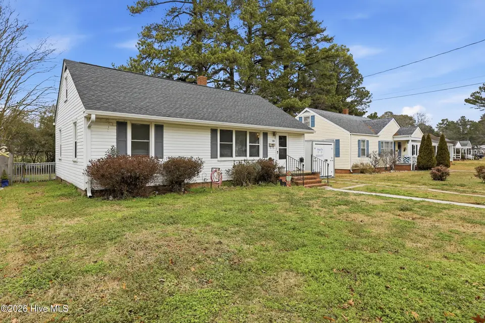 1205 Raleigh Street, Elizabeth City, NC 27909 – photo 1 of 43: 2__39a6108