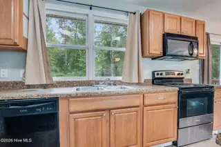 819 Barn Street, Jacksonville, NC 28540 – photo 12