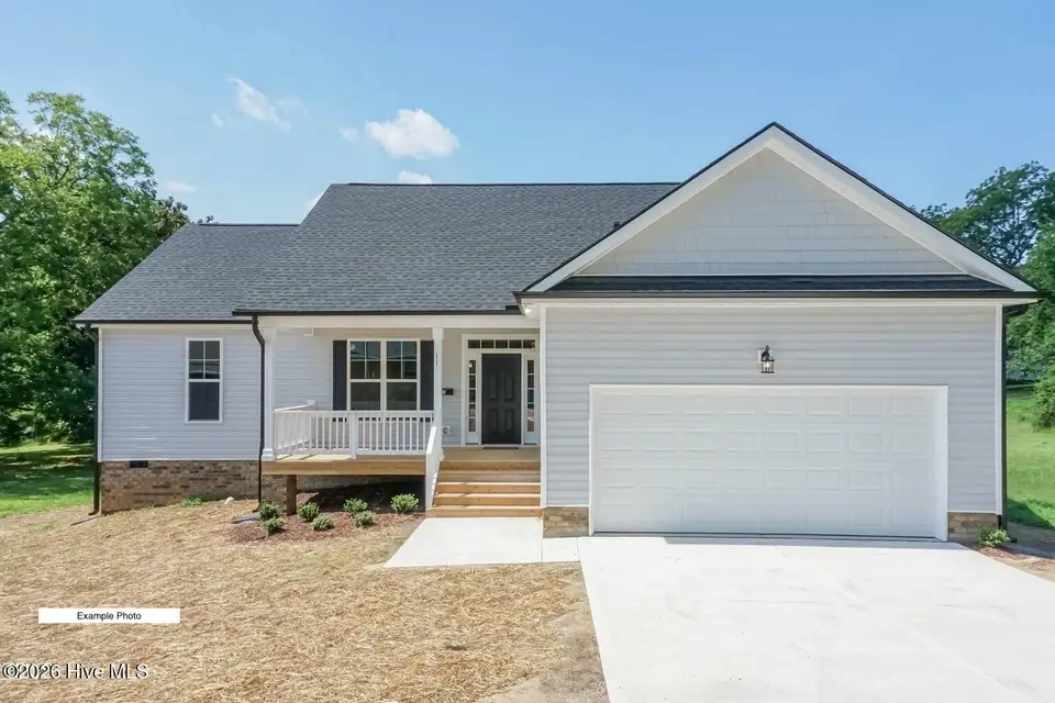 705 E Battle Avenue, Tarboro, NC 27886 – photo 1 of 20: Front 2