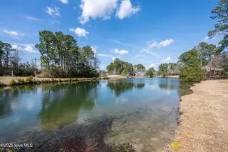 6002 Club House Drive, New Bern, NC 28562 – photo 7: 51-web-or-mls-DSC_2557