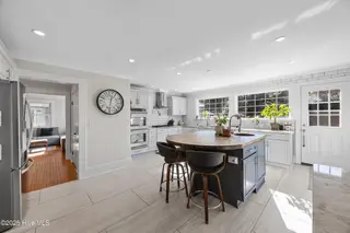 2610 Oleander Drive, Wilmington, NC 28403 – photo 12: 18_kitchen