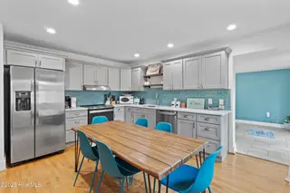 424 Keziah Street, Oak Island, NC 28465 – photo 10: 14_kitchen