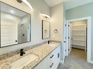 307 Spinnaker Street, Elizabeth City, NC 27909 – photo 21: Primary Bathroom