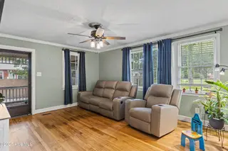 401 Dewitt Street, Jacksonville, NC 28540 — 4-bedroom home in Forest Grove, Jacksonville, NC, photo 6 of 19