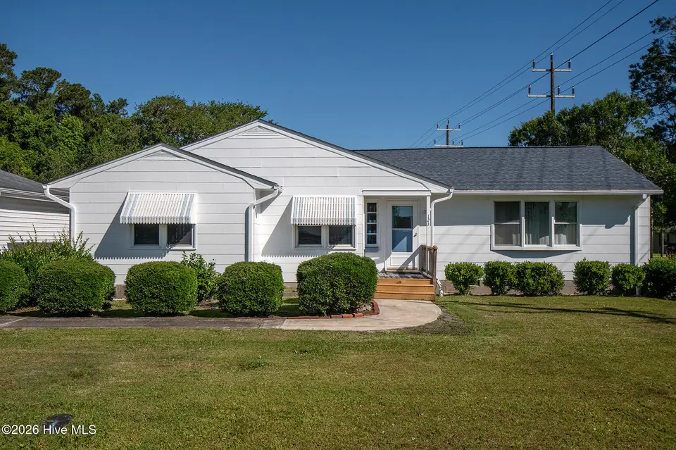 123 Crescent Drive, Beaufort, NC 28516 – photo 1 of 34: 123 CRESCENT (1)