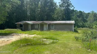 586 Tree Acres Circle NW # 1, Calabash, NC 28467 — 6-bedroom home in Shingletree Acres, Calabash, NC, photo 1 of 6