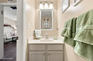 303 Barbour Road 703, Morehead City, NC 28557 – photo 13: Half Bath