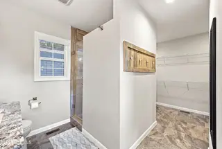 108 Farm Drive, Elizabeth City, NC 27909 – photo 19: 36_033__39a5783_declutter_4f0a7db4