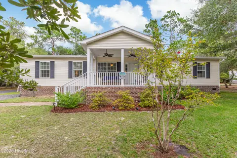 3406 Marlin Drive SE, Bolivia