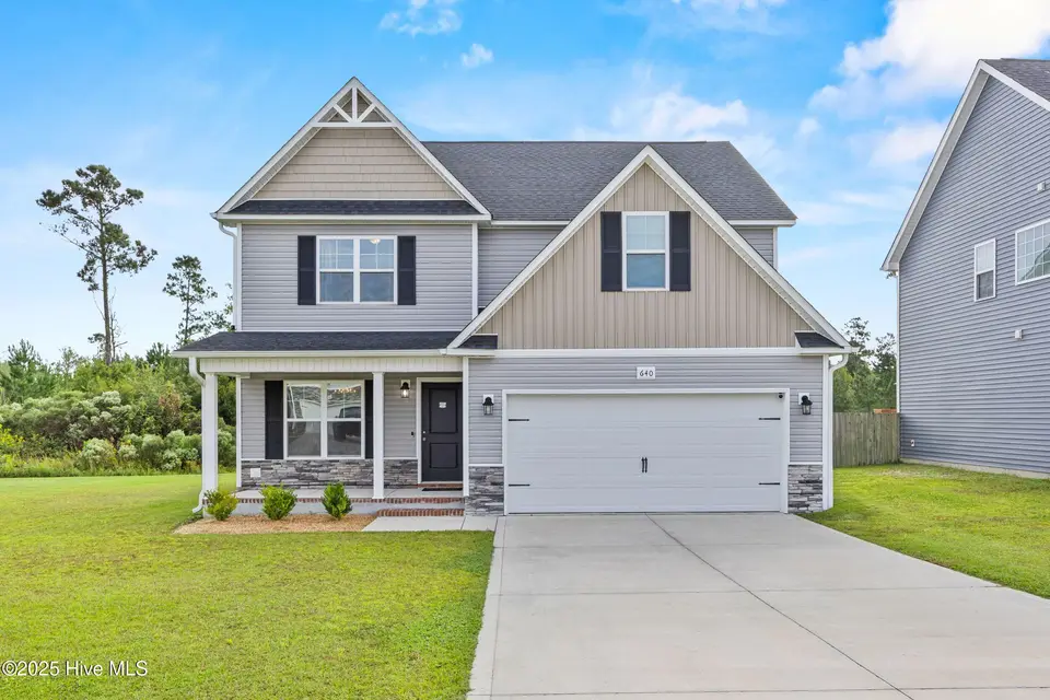 640 Aria Lane, Hubert, NC 28539 – photo 1 of 58: 1_front exterior