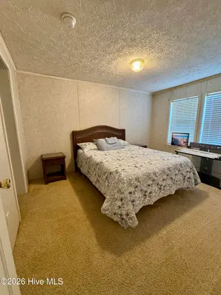 616 7th Street SE, Bolivia, NC 28422 — 3-bedroom manufactured home in Sunset Harbor, Bolivia, NC, photo 13 of 24