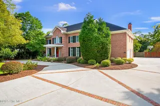 100 Edgewater Lane, Wilmington, NC 28403 — 5-bedroom home in Edgewater, Wilmington, NC, photo 2 of 61