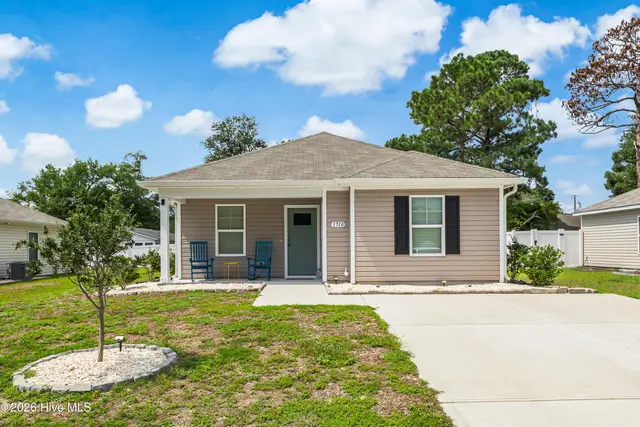1718 Whispering Pine Street SW, Ocean Isle Beach, NC 28469