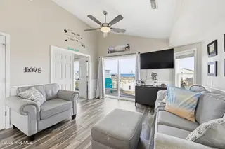 1426 N New River Drive, Surf City, NC 28445 – photo 7: Living Room
