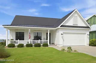 135 Gallants Point Road, Beaufort, NC 28516 – photo 4: Front close up